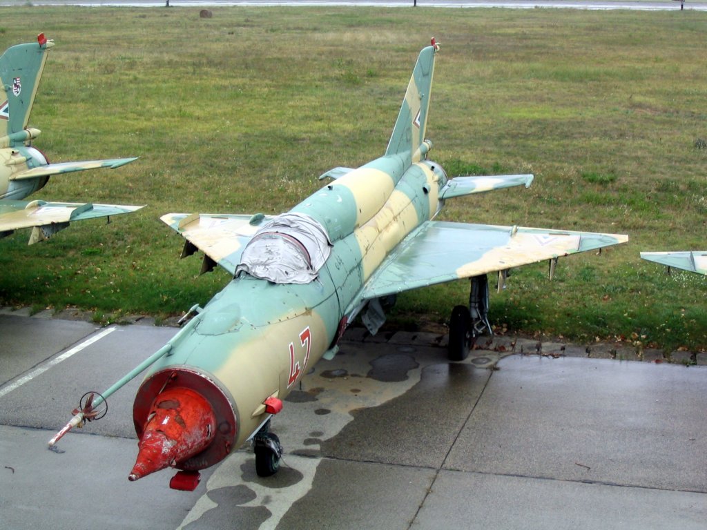 _pa030922_gyz_020_mig_21.jpg
