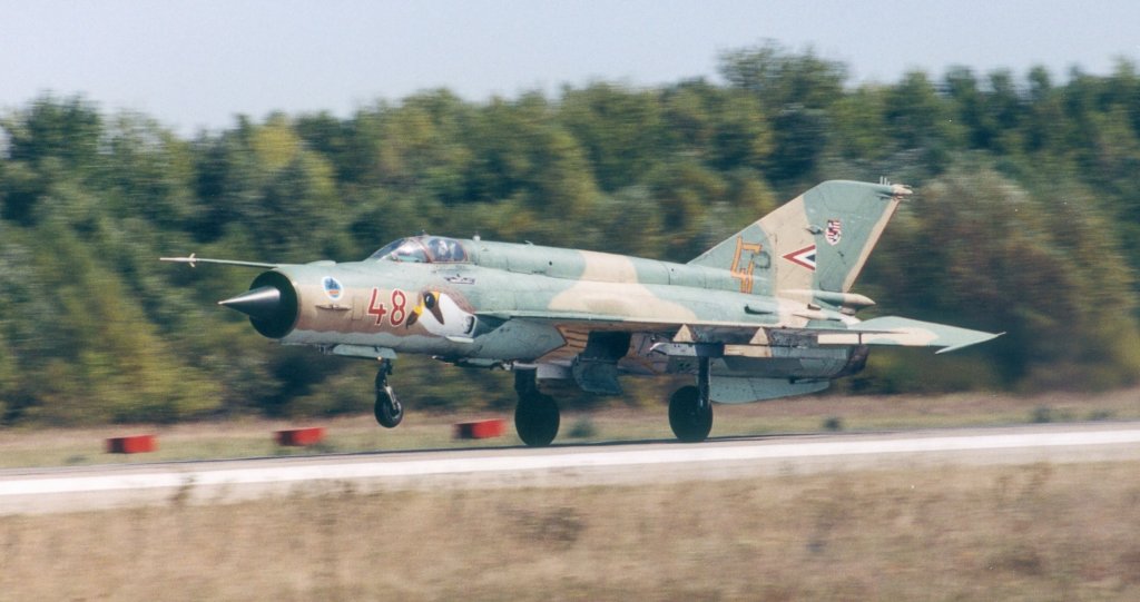 _pa_close_jg_085_mig_21bis_48a.jpg